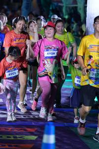 BIB: 4905, 4906, 383
                            <button type="button" onclick="openModal(26234086)" class="btn btn-primary btn-sm float-right btn-popup" data-toggle="modal" data-target=".modal-high-quality">
                        <i class="fas fa-shopping-cart"></i> Add to Cart
                    </button>
                                            <button type="button" onclick="isThisMe(26234086, true)" class="btn btn-success btn-sm float-right btn-popup btn-isme hidden" data-toggle="tooltip" data-placement="bottom" title="นี่คือรูปของคุณใช่ไหม คลิกที่นี่เพื่อเอาเข้าอัลบั้ม">
                        <i class="fas fa-plus"></i> Add to album
                    </button>
                    <button type="button" onclick="isThisMe(26234086, false)" class="btn btn-warning btn-sm float-right btn-popup btn-isnotme hidden">
                        <i class="fas fa-ban"></i> Remove from album
                    </button>